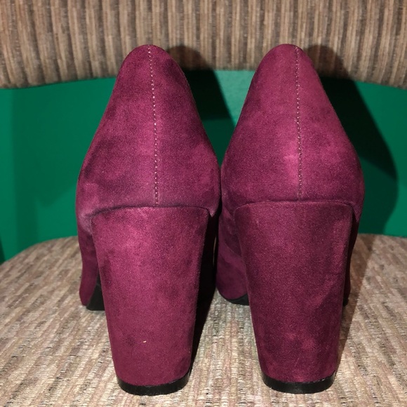 Heels - Picture 3 of 3